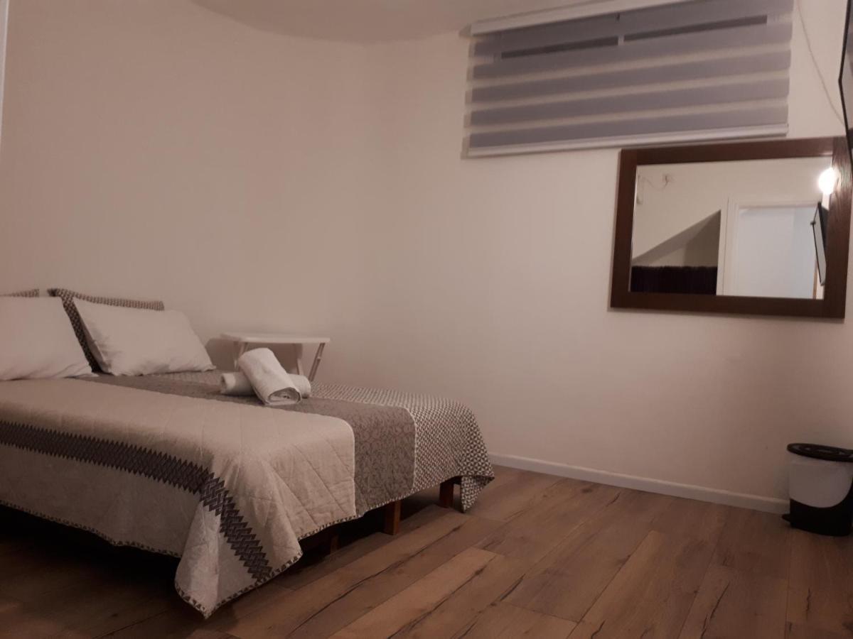Etty'S House Hotel Petach Tikva Bagian luar foto